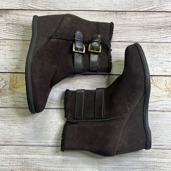 Sole SenseAbility Wedge Heel Leather Shearling Lined Ankle Bootie - Picture 1 of 8